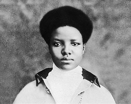 METAD began after World War II when the Ethiopian Emperor awarded Muluemebet Emiru, the first African female pilot and family matriarch, with land in the Guji and Sidama zones that has become the Hambela Coffee Estate